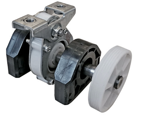 Single coupler oscillation device
